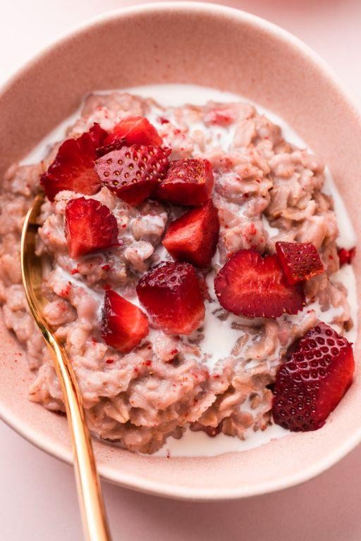 Freeze-Dried Oatmeal with Fruit