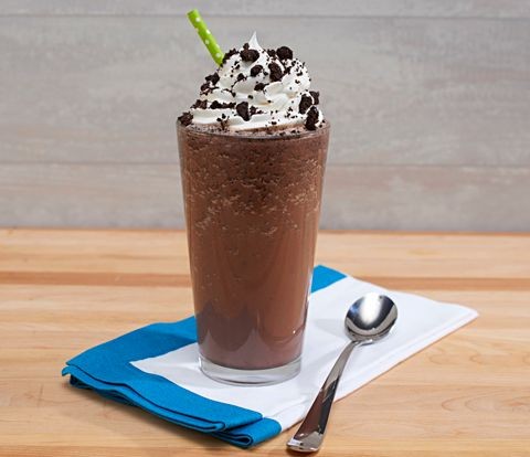 Frozen Hot Chocolate Cookies and Cream Shake