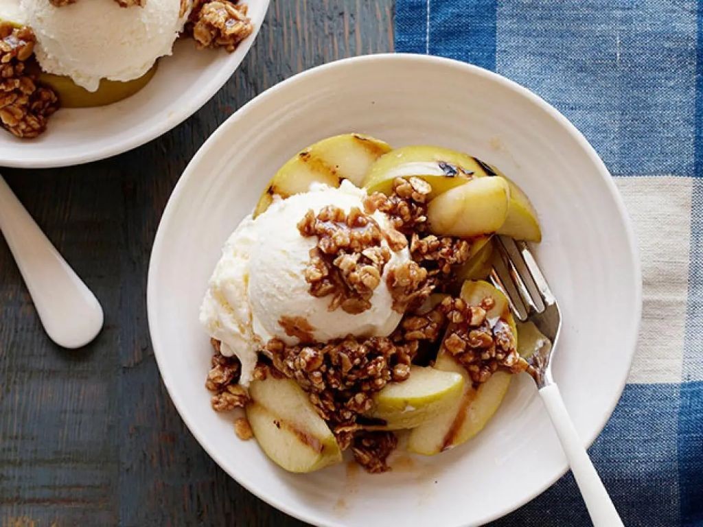 Fuji Apple Crumble with Vanilla Ice Cream