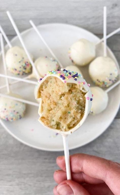 Funfetti Cake Pops