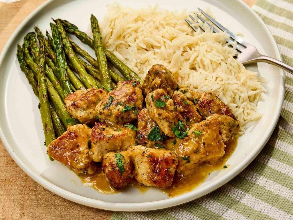 Garlic Butter Chicken with Brown Rice and Spinach