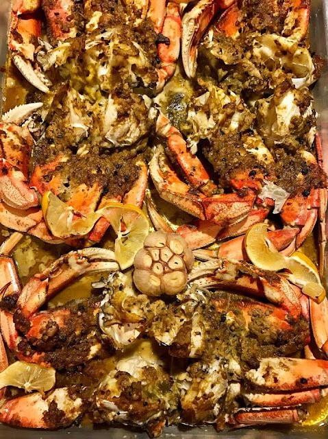 Garlic Butter Dungeness Crab with Sourdough