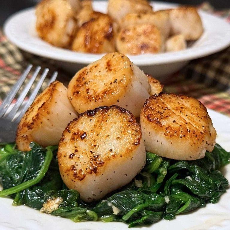 Garlic Butter Scallops with Sautéed Spinach