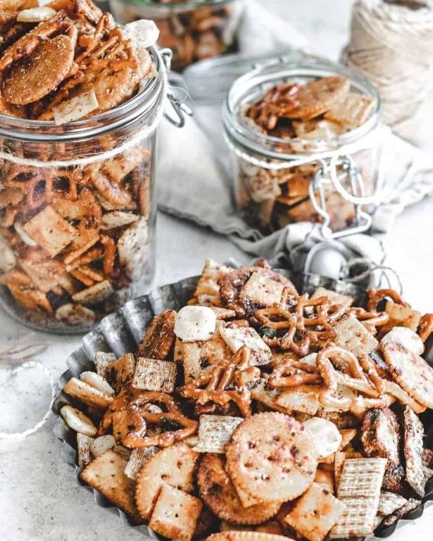 Garlic Parmesan Chex Mix