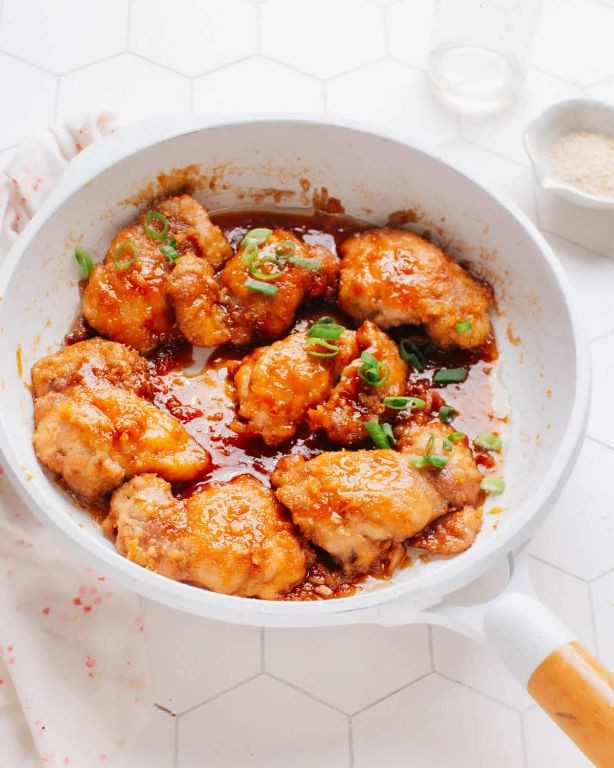 Garlic and Ginger Infused Boiled Chicken