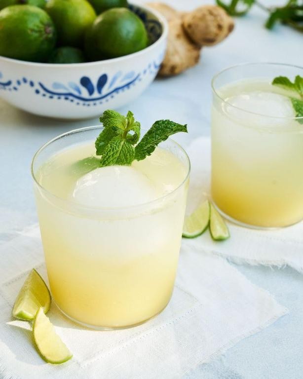 Ginger Lime Wine Spritzer