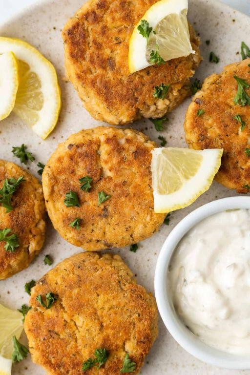 Gluten-Free Salmon Cakes with Almond Flour