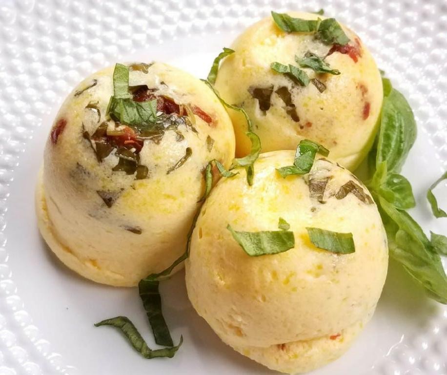 Greek Yogurt and Herb Egg White Bites