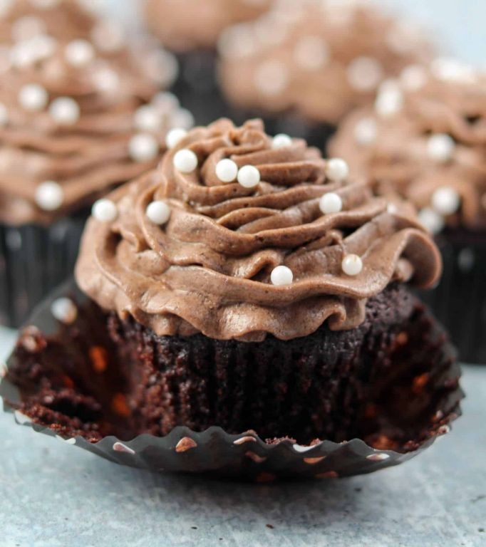 Grey Stuff Cupcakes