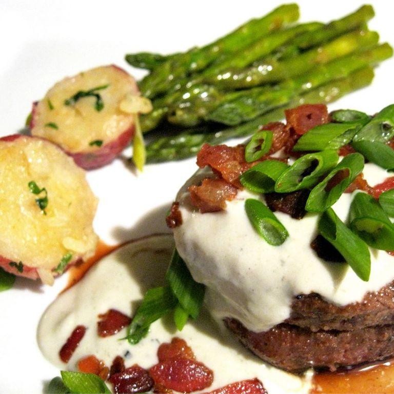 Grilled Steak with Gorgonzola Cream Sauce