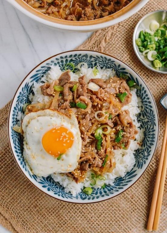 Gyudon (Beef Rice Bowl)