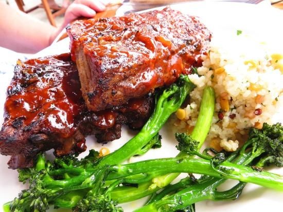 Hawaiian BBQ Pork Ribs with Mango Sauce