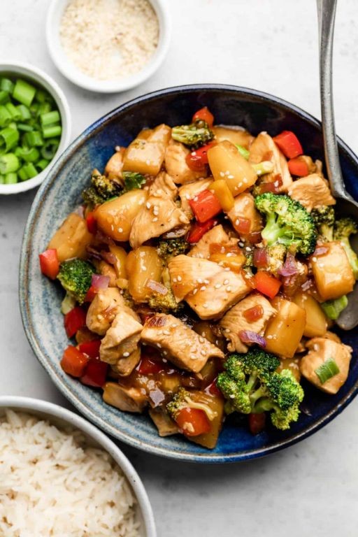 Hawaiian Pineapple Chicken Stir-Fry