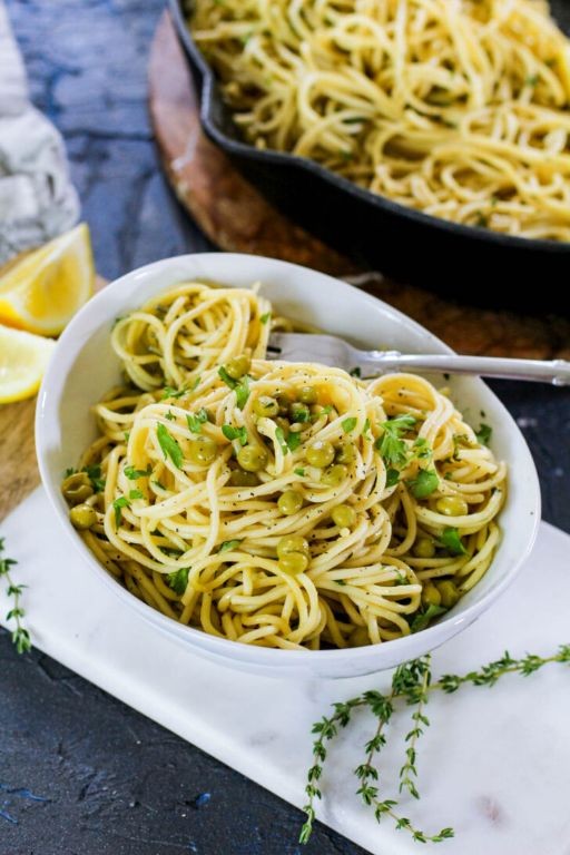 Herbed Butter Noodles with Peas