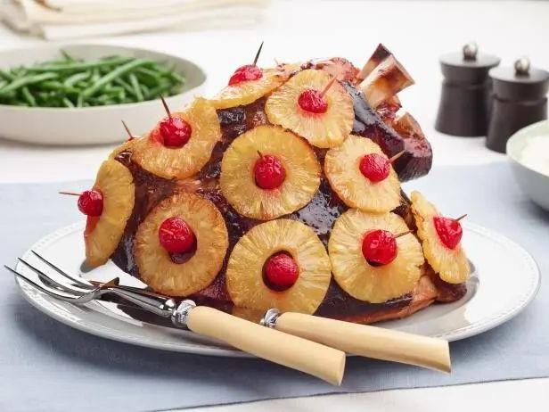 Honey Glazed Baked Ham with Pineapple