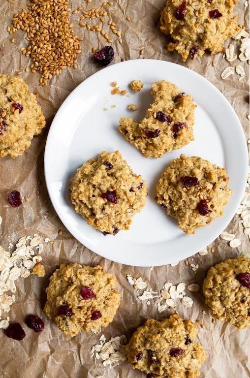 Honey-Sweetened Oatmeal Cookies