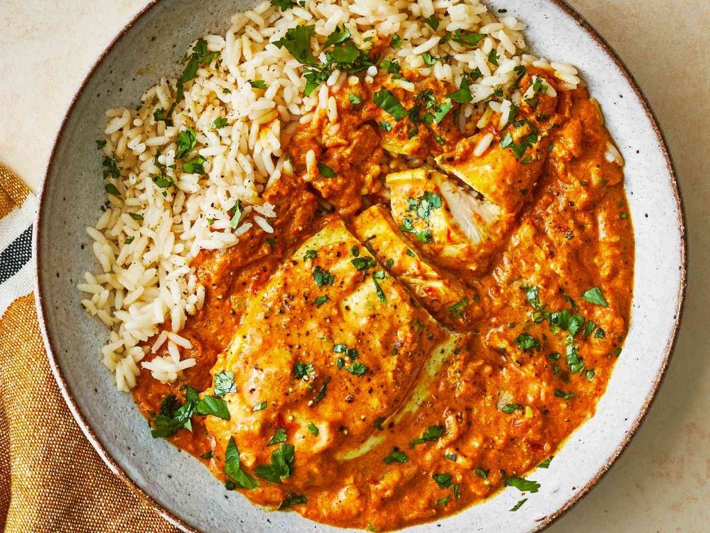 Indian Curry-Spiced Boiled Chicken
