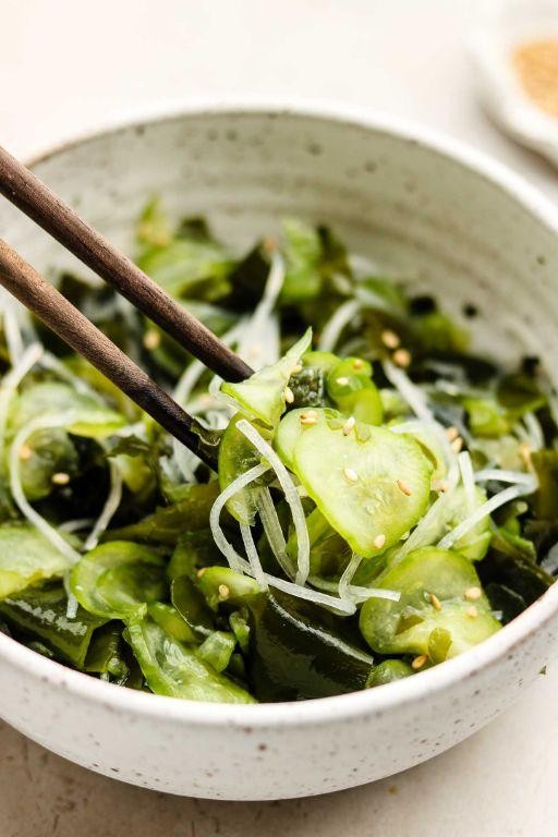 Japanese Wakame and Cucumber Sunomono Salad