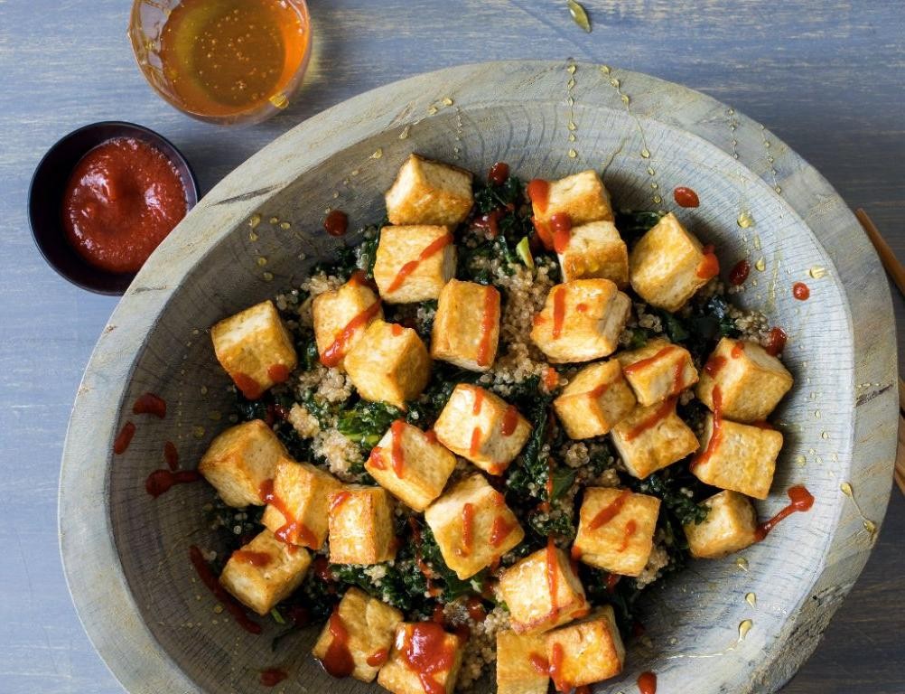 Kale and quinoa tofu salad
