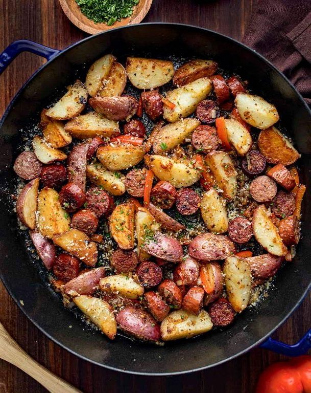 Kielbasa and Potato Stir-Fry