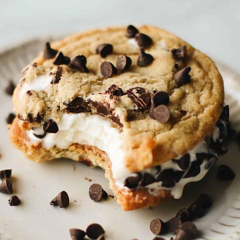 KitchenAid Chocolate Chip Cookie Ice Cream Sandwiches