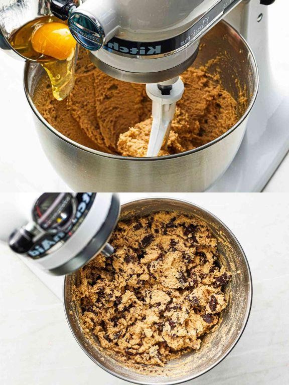 KitchenAid Chocolate Chip Skillet Cookie