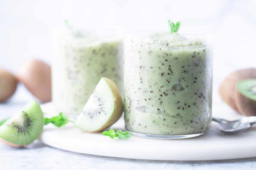Kiwi Coconut Mint Smoothie