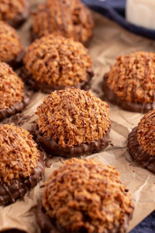 La Lechera Coconut Macaroons