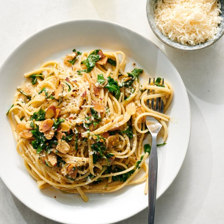 Lemon Arugula Pasta with Toasted Almonds