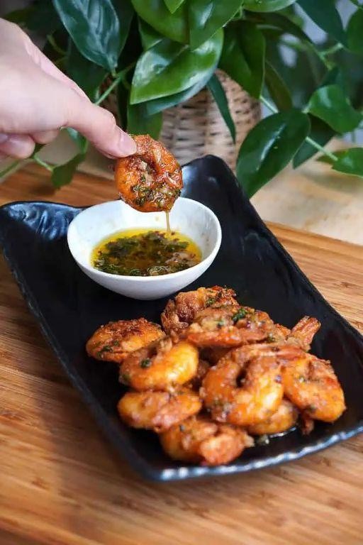 Lemon Pepper Breaded Shrimp with Garlic Butter