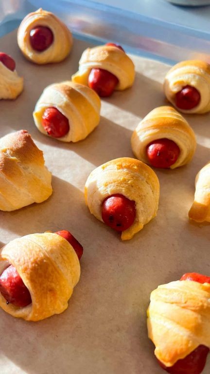 Little Smokies in a Blanket with Crescent Rolls