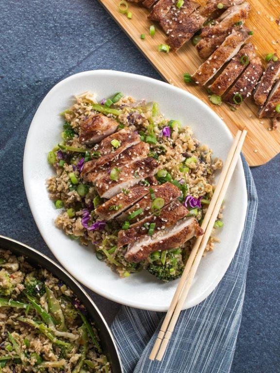 Low-Carb Cauliflower Fried Rice with Chicken
