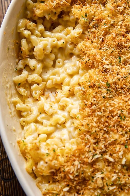 Mac and Cheese with a Crispy Breadcrumb Topping