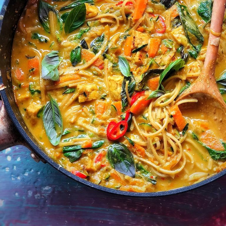 Malaysian Laksa Curry Noodles