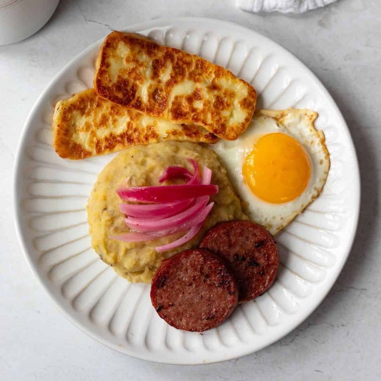 Mangú with Spicy Sausage and Peppers
