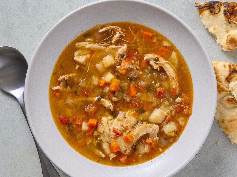 Marqa digaag (Somali chicken stew)