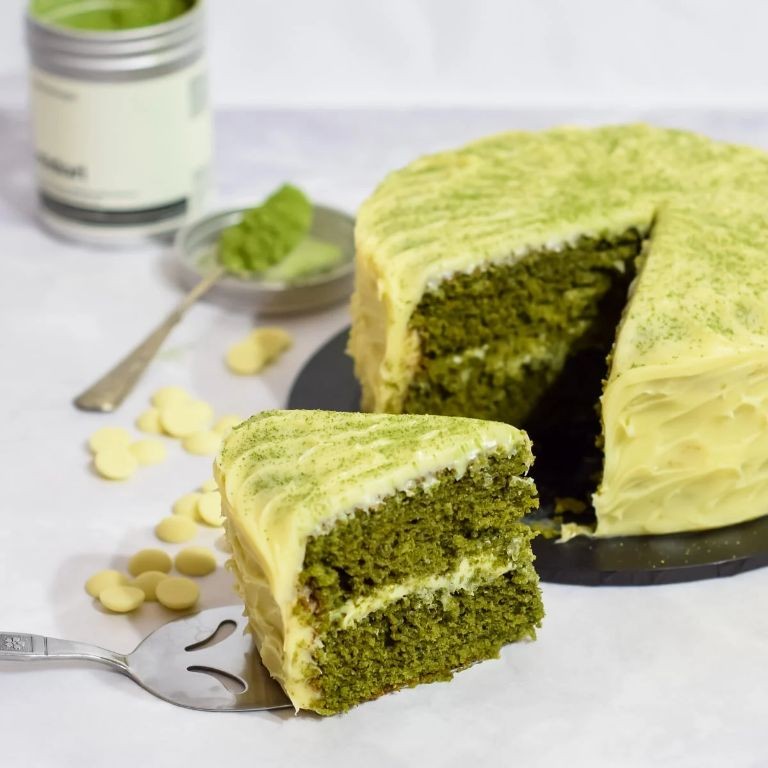 Matcha Green Tea Cake with White Chocolate Ganache