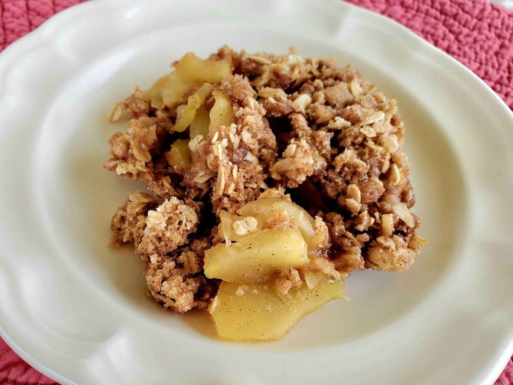Microwaved Apple Crisp