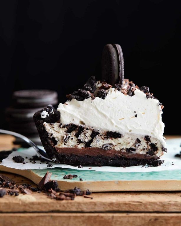 No-Bake Oreo Cheesecake Pie