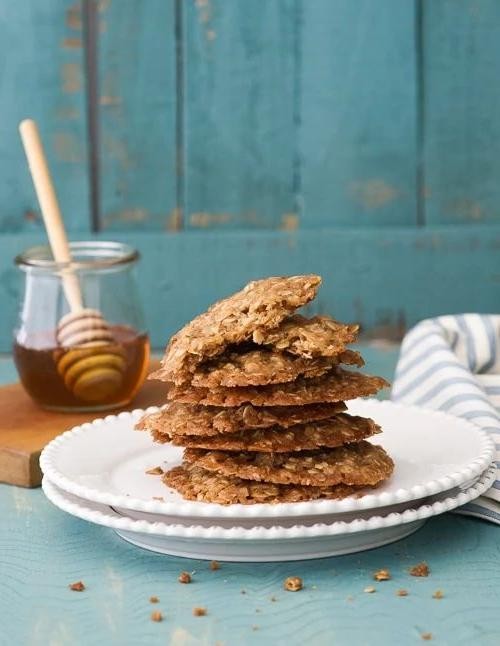 Oatmeal Cookies with Yogurt and Honey
