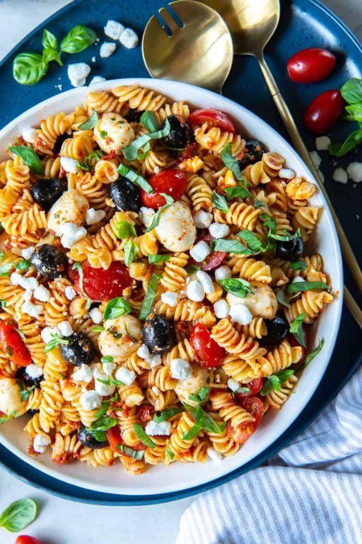 Olive and sun-dried tomato pasta salad