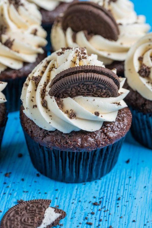 Oreo Crunch Vegan Cupcakes