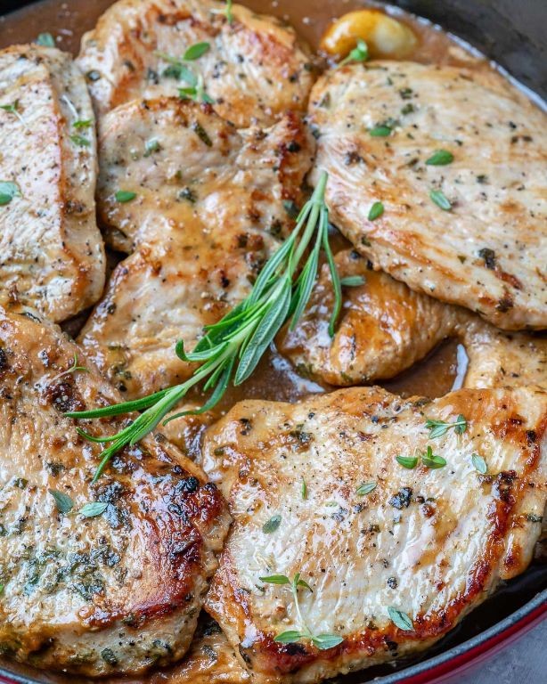 Oven-Roasted Turkey Cutlets with Garlic and Olive Oil