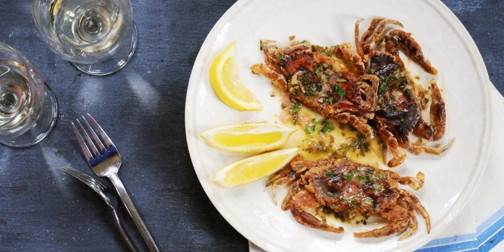 Pan-Seared Soft Shell Crab with Lemon Herb Sauce