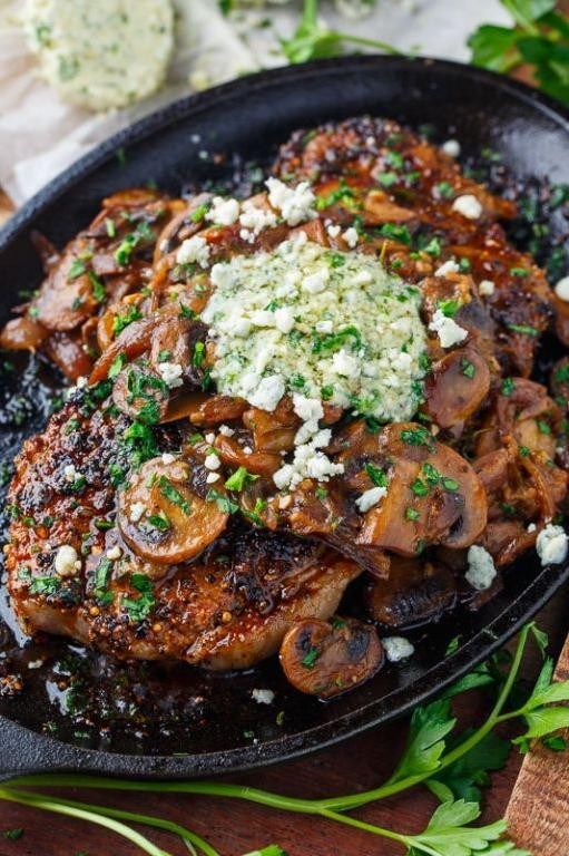 Pan-Seared Steak with Gorgonzola Butter