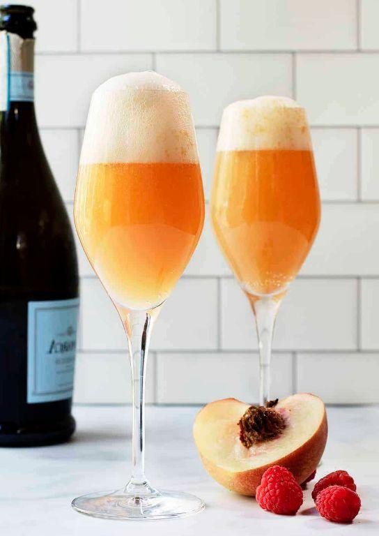 Peach Bellini Wine Spritzer