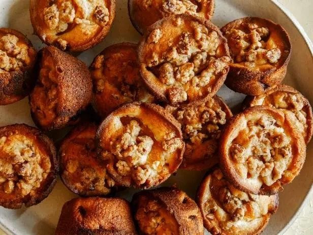 Peach Cobbler Mini Cornbread Muffins