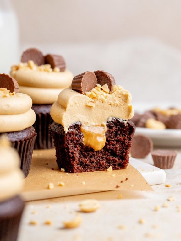 Peanut Butter Chocolate Cupcakes