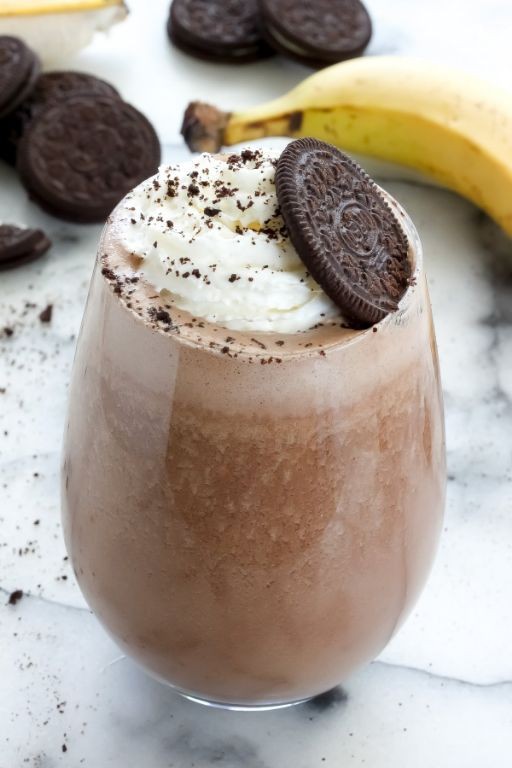 Peanut Butter Cookies and Cream Shake