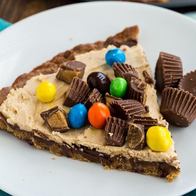 Peanut Butter Cup Dessert Pizza